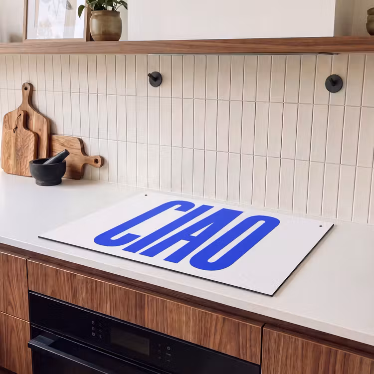 Inductie beschermer en spatscherm (2in1) - Ciao - Hoofdletters - Blauw - Minimalistisch — 3