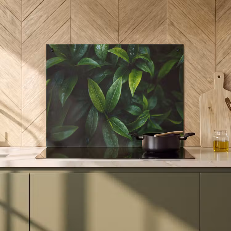Inductie beschermer en spatscherm (2in1) - Bladeren - Regendruppels - Licht - Groen — 2