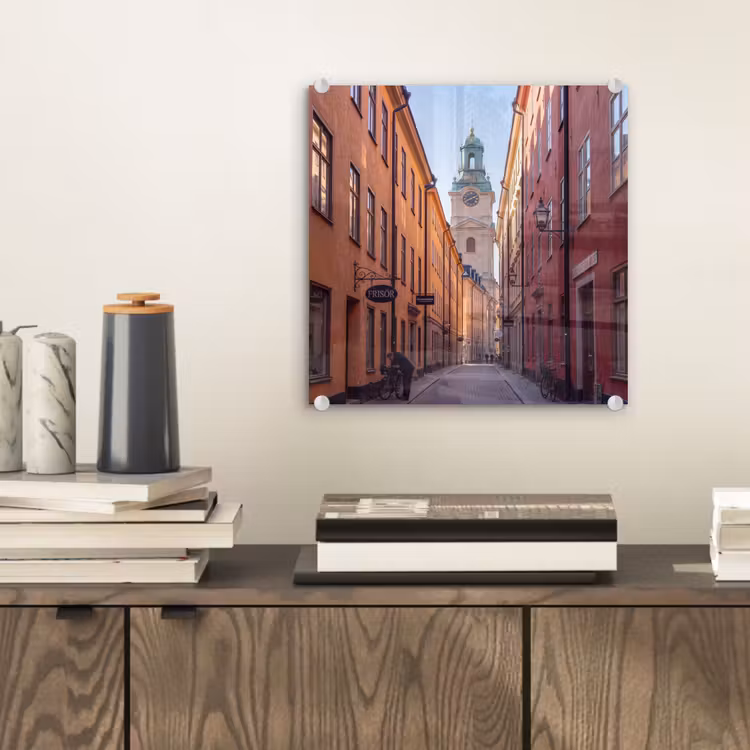Glas schilderij - Straat - Klokkentoren - Stad - Architectuur - Historisch — 2