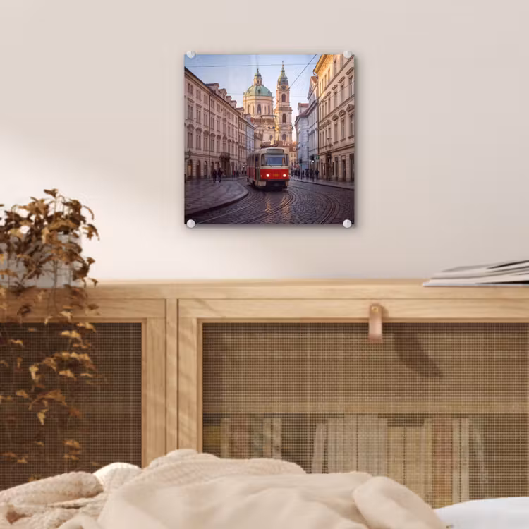 Glas schilderij - Tram - Straat - Stadsgezicht - Klassiek - Rood — 5