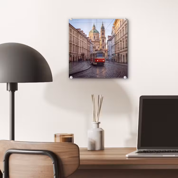 Glas schilderij - Tram - Straat - Stadsgezicht - Klassiek - Rood — 7
