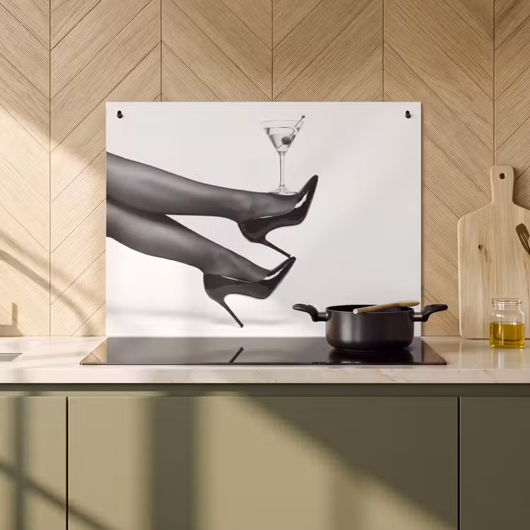 Inductie beschermer en spatscherm (2in1) - Benen - Hakken - Glas - Zwart - Wit - Speels — 2