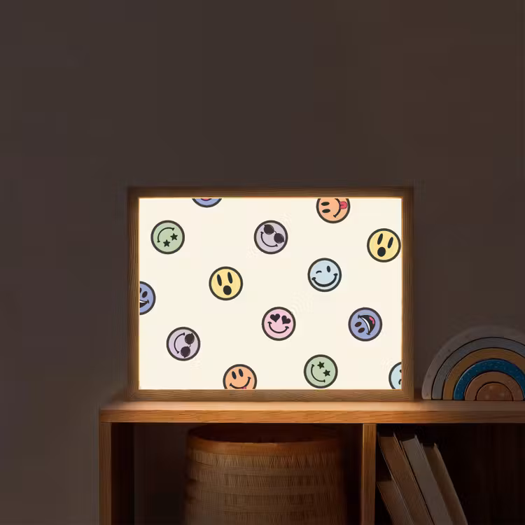 Lightbox - Wandlamp kinderkamer - Smileys - Kleurrijk - Grappig — 2
