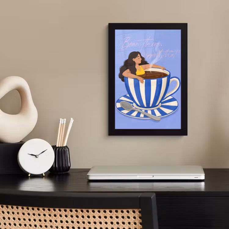 Poster met lijst - Vrouw in Koffiekopje Blauw — 2