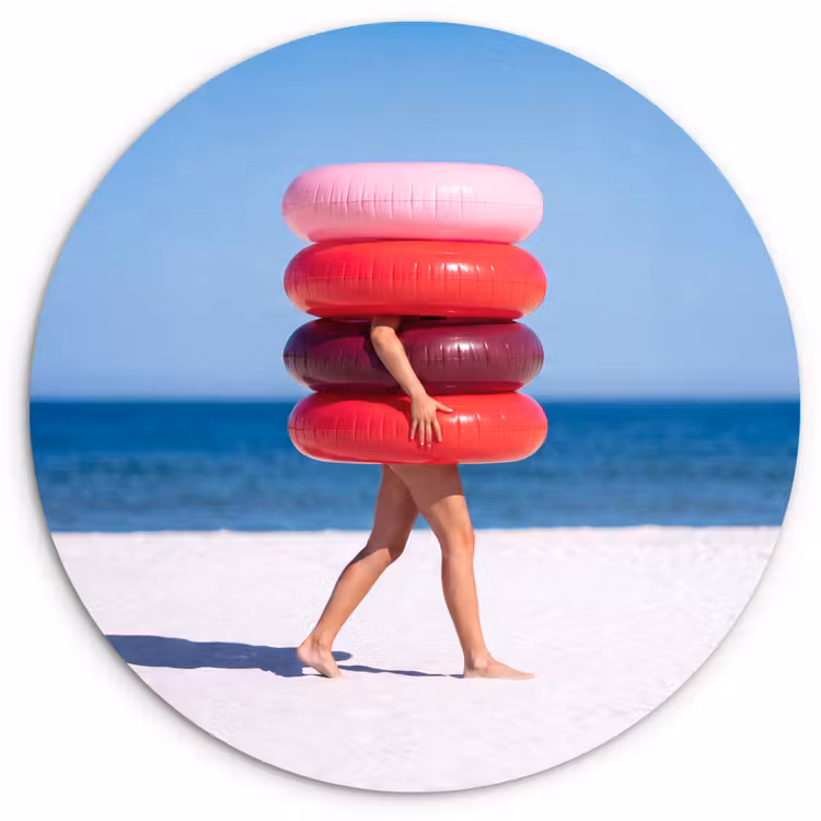 Wandcirkel - Glas - Mensen - Strand - Zomer - Recreatie - Kleurrijk — 1