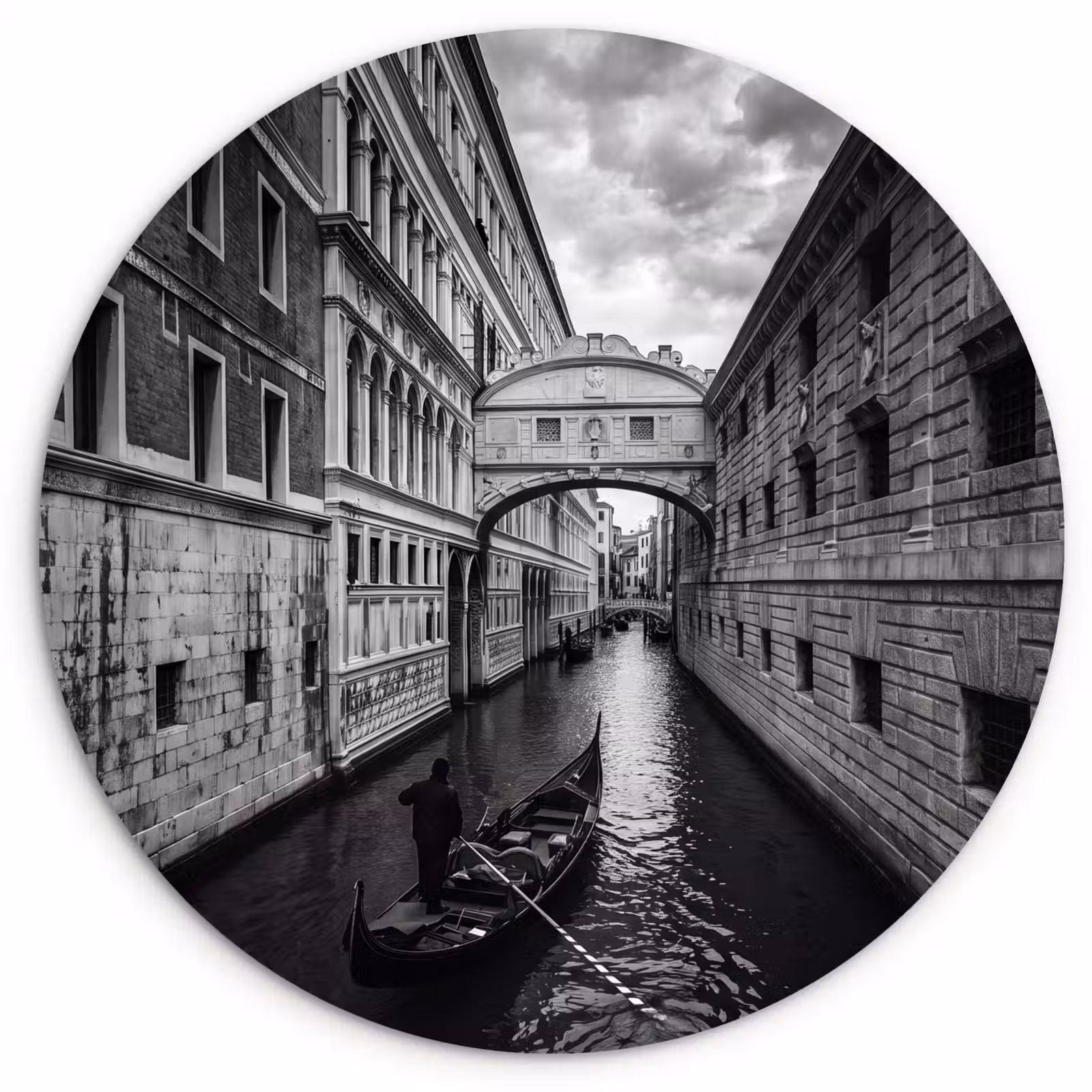 Wandcirkel - Glas - Boot - Waterweg - Stad - Zwart-wit - Architectuur — 1