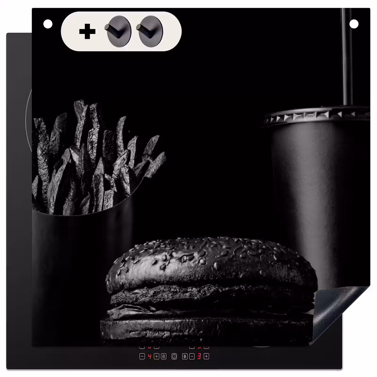 Inductie beschermer en spatscherm (2in1) - Fastfood maaltijd met een burger en patat in zwart-wit — 1