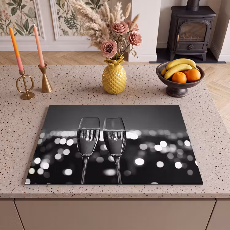 Inductie beschermer - Bubbels - Proosten - Champagneglazen - Stadslichten — 2