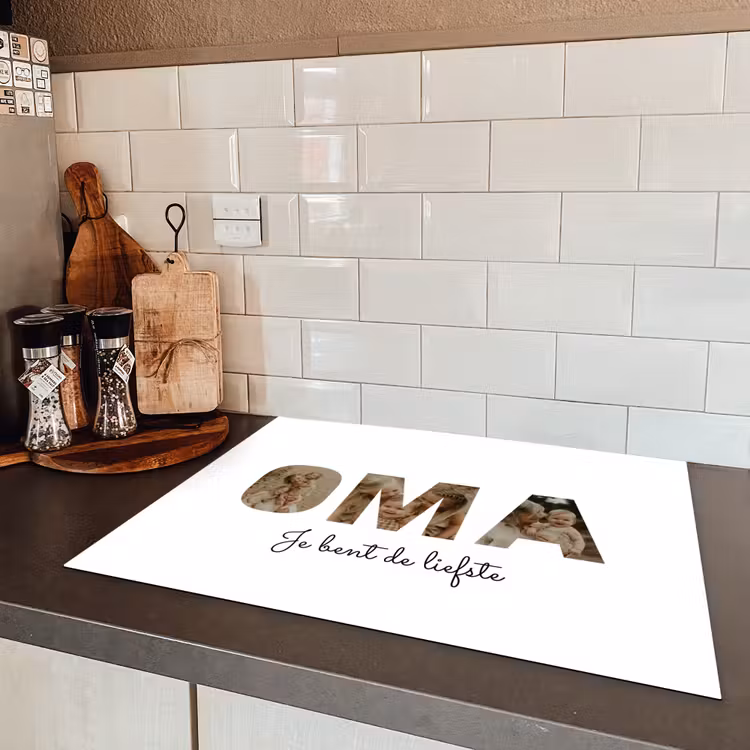 Gepersonaliseerde inductie beschermer - Oma - Lettercollage — 2