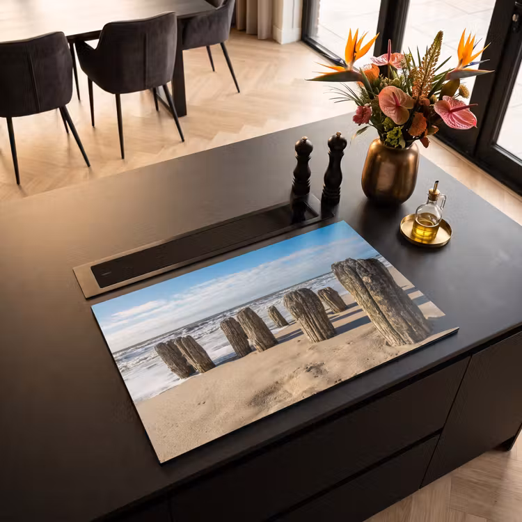 Inductie beschermer - Verweerde Palen op het Strand — 5