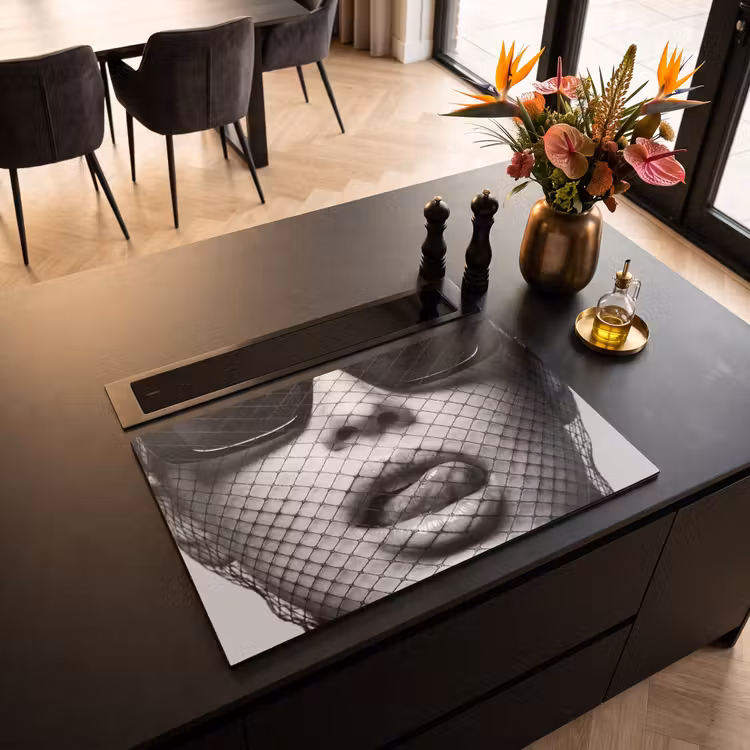 Inductie beschermer - Vrouw - Net - Mysterieus - Zwart - Wit — 5