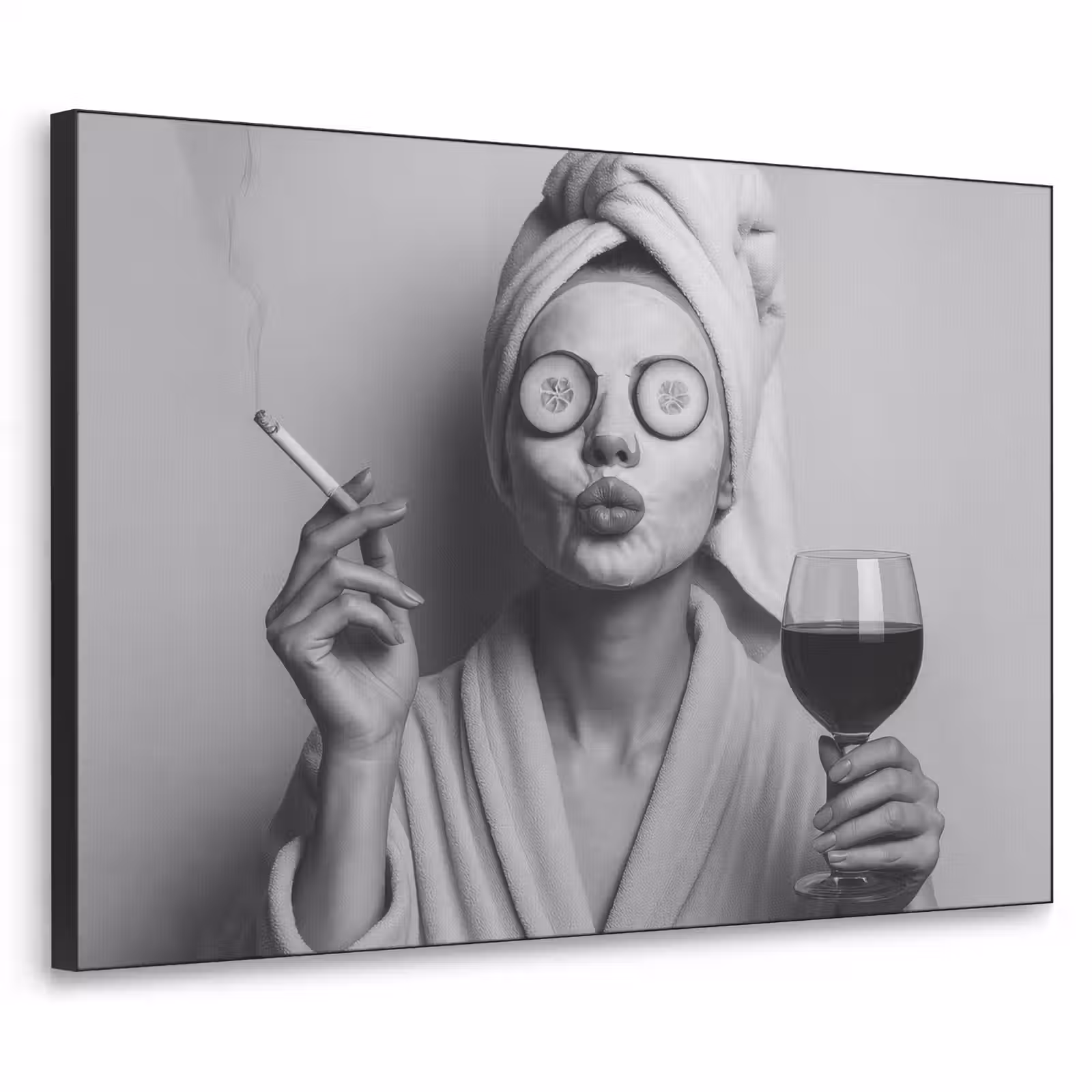Art Frame - Vrouw - Masker - Wijn - Sigaret — 1