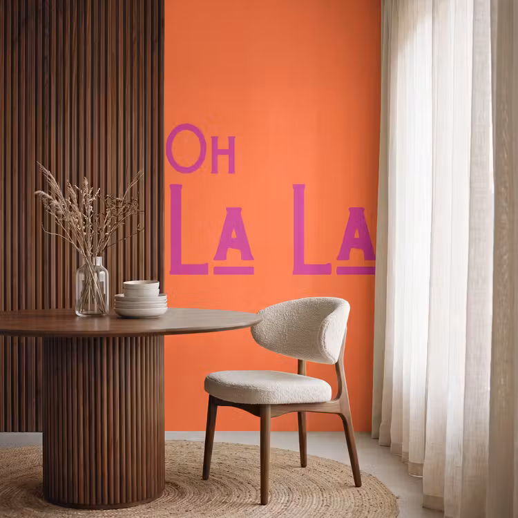 Behang - Oh la la - Oranje - Roze - Scheeflettertype — 4