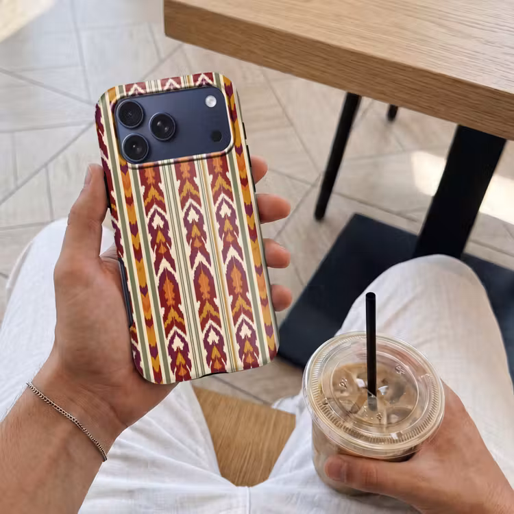 Telefoonhoesje Toughcase - Ikat - Bordeauxrood - Etnisch - Patroon — 4