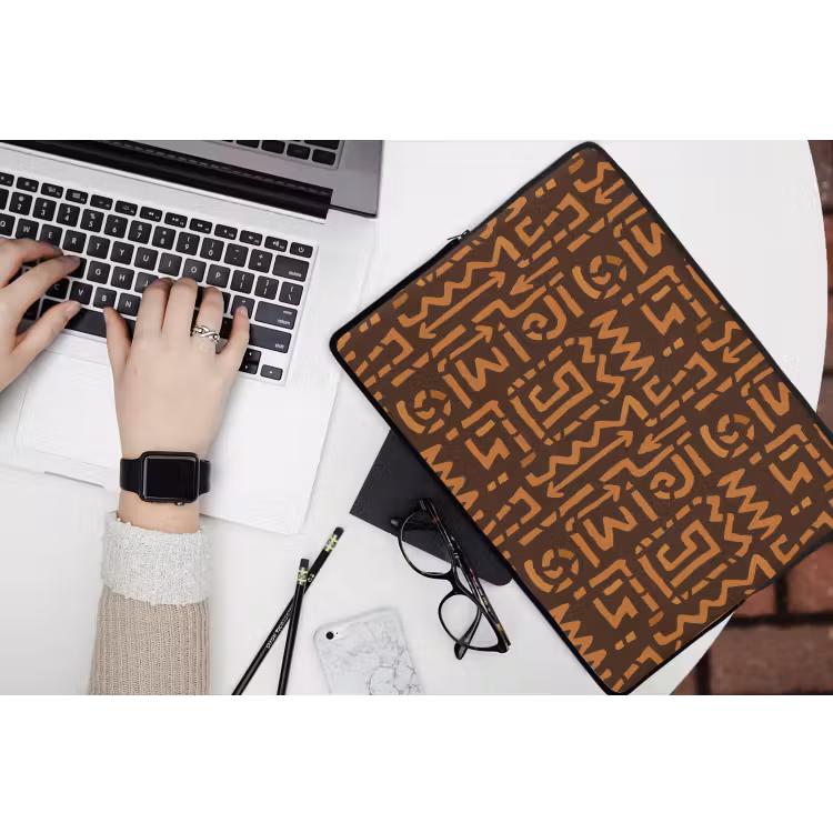 Laptophoes - Chocoladebruin - Etnisch - Tribaal - Symbolen — 3