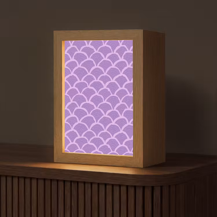 Gepersonaliseerde Lightbox - Paars - Schubber - Schelpen - Handgetekend - Patroon — 1