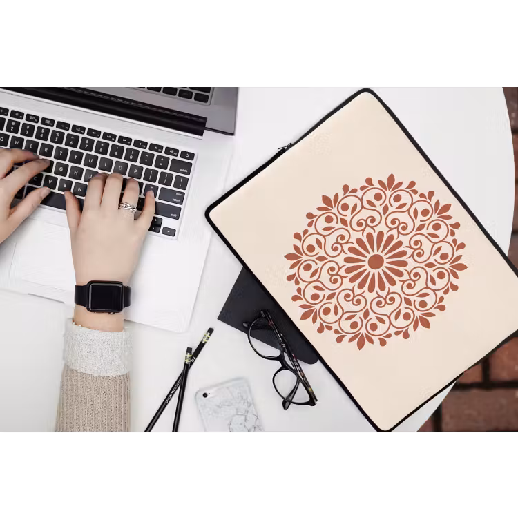 Laptophoes - Decoratie - Cirkel - Symmetrisch - Modern - Roodbruin — 3