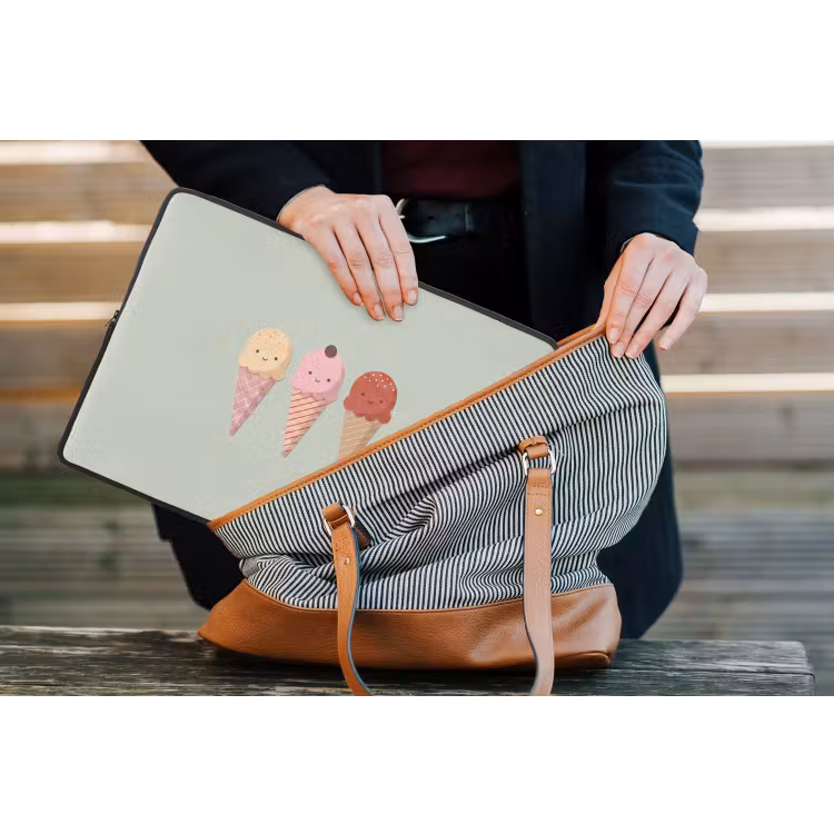 Laptophoes - IJs - Hoorntjes - Eten - Illustratie - Vrolijk — 4