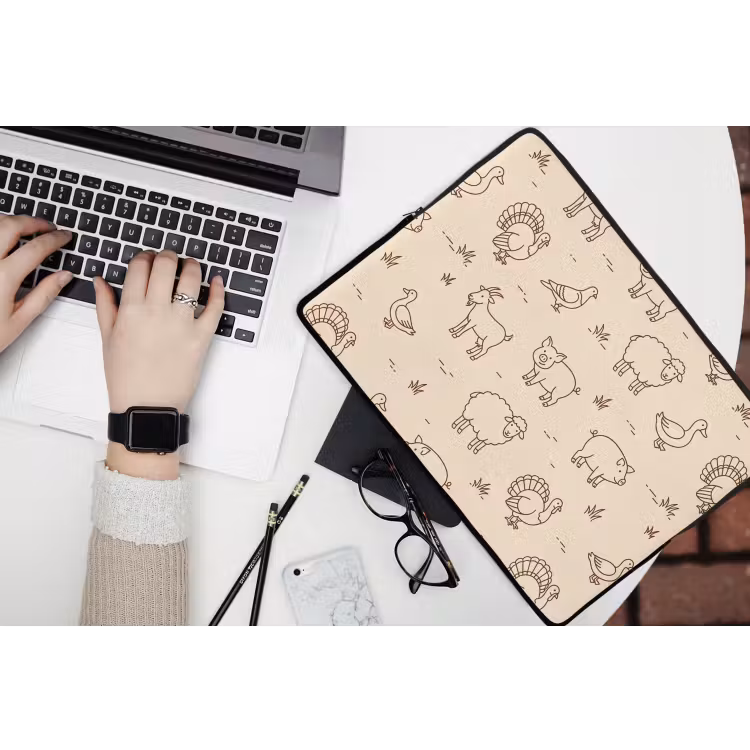 Laptophoes - Dieren - Patroon - Boerderij - Minimalistisch - Beige — 3