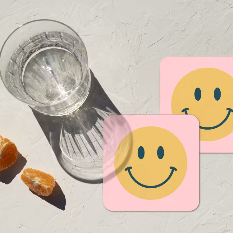 Onderzetter​ - Smiley - Geel - Roze - Symbool - Minimalistisch — 2