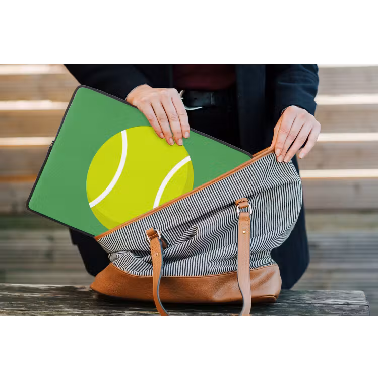 Laptophoes - Bal - Geel - Sport - Groen - Illustratie — 4
