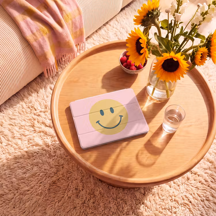 iPad hoes - Smiley - Geel - Roze - Symbool - Minimalistisch — 2