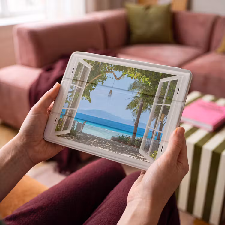 iPad hoes - Doorkijk - Boom - Zee - Palmboom - Heuvels - Strand - Blauw — 4