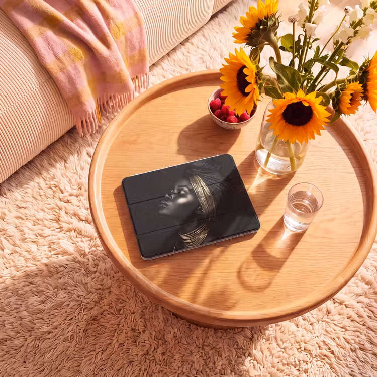 iPad hoes - Vrouw - Goud - Portret - Modern — 2