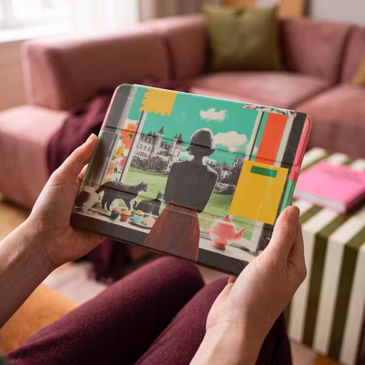 iPad hoes - Vrouw - Keuken - Katten - Doorkijk — 4