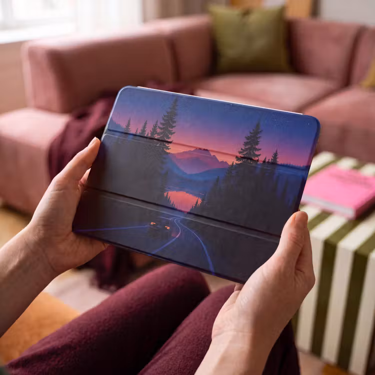 iPad hoes - Auto - Donkere dennenbomen - Zonsondergang — 4