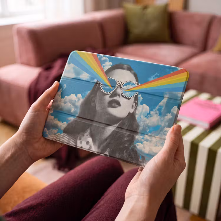 iPad hoes - Vrouw - Bril - Regenboog - Wolken — 4