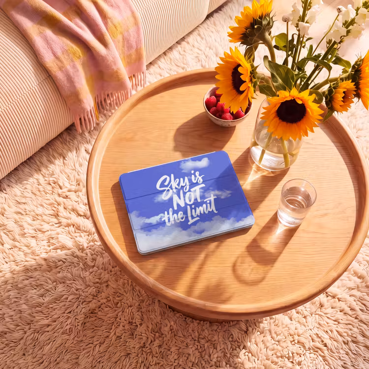 iPad hoes - Sky is not the limit - Blauwe lucht - Wolken — 2