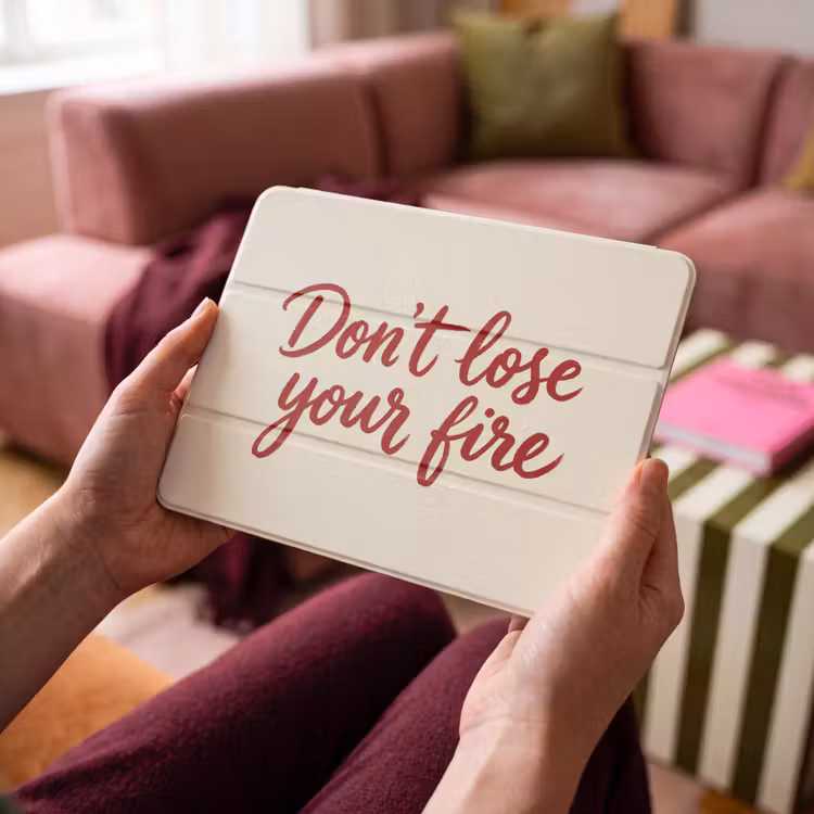 iPad hoes - Don't lose your fire - Rood - Wit - Minimalistisch — 4