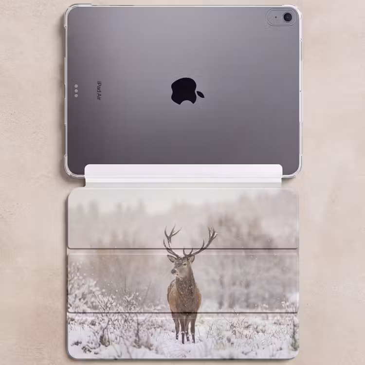 iPad hoes - Edelhert - Bos - Sneeuw - Winter - Majestueus — 6