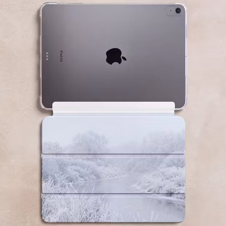 iPad hoes - Rivier - Sneeuw - Bos - Winter - Schilderachtig — 6