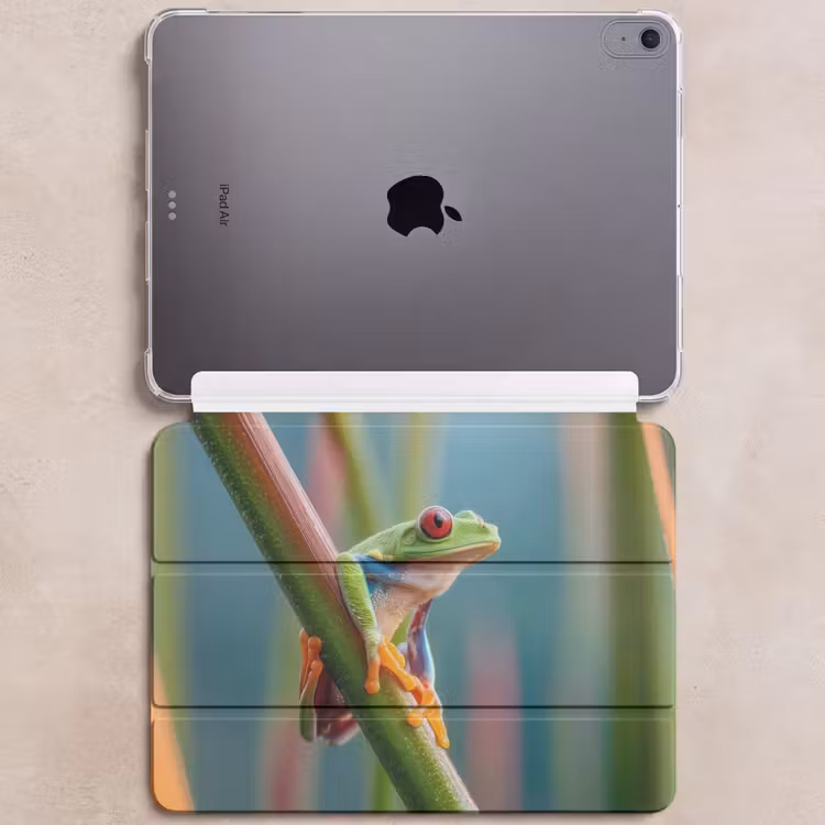 iPad hoes - Kleurrijke kikker - Groene stengel - Alert — 6