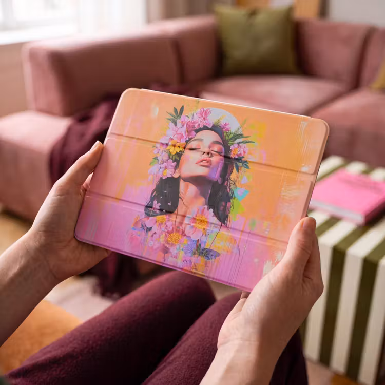 iPad hoes - Portret - Bloemenkroon - Vrouw — 4