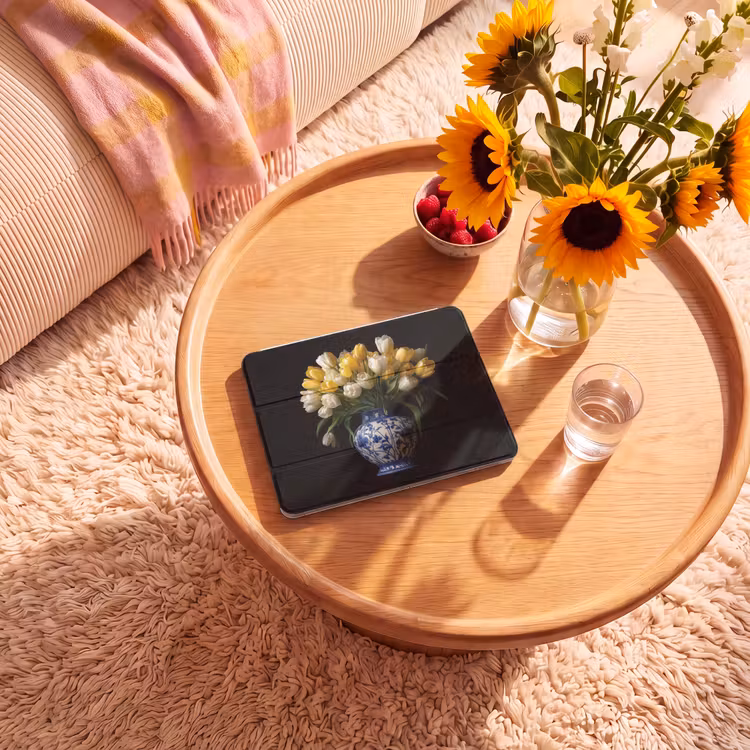 iPad hoes - Geel - Tulpen - Vaas - Bloemen — 2