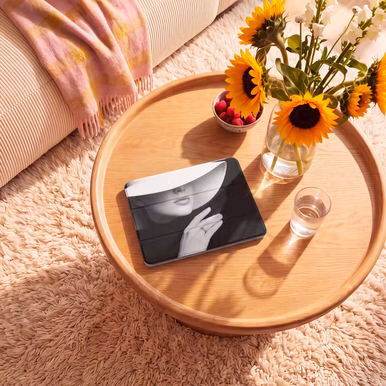 iPad hoes - Vrouw - Hoed - Hand - Zwart - Wit - Klassiek — 2