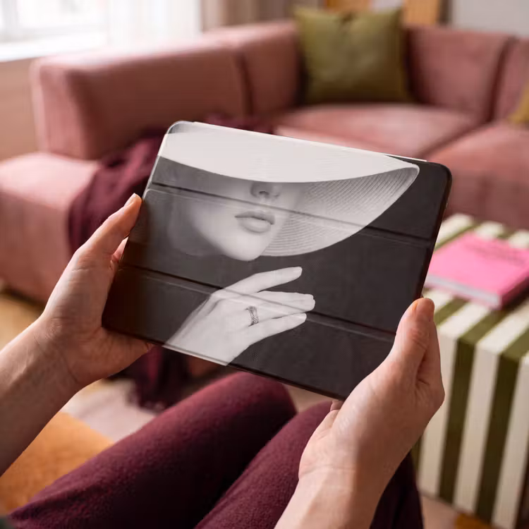 iPad hoes - Vrouw - Hoed - Hand - Zwart - Wit - Klassiek — 4