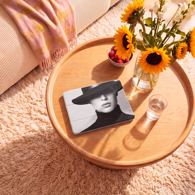 iPad hoes - Vrouw - Schaduw - Zwart - Wit - Mysterieus — 2