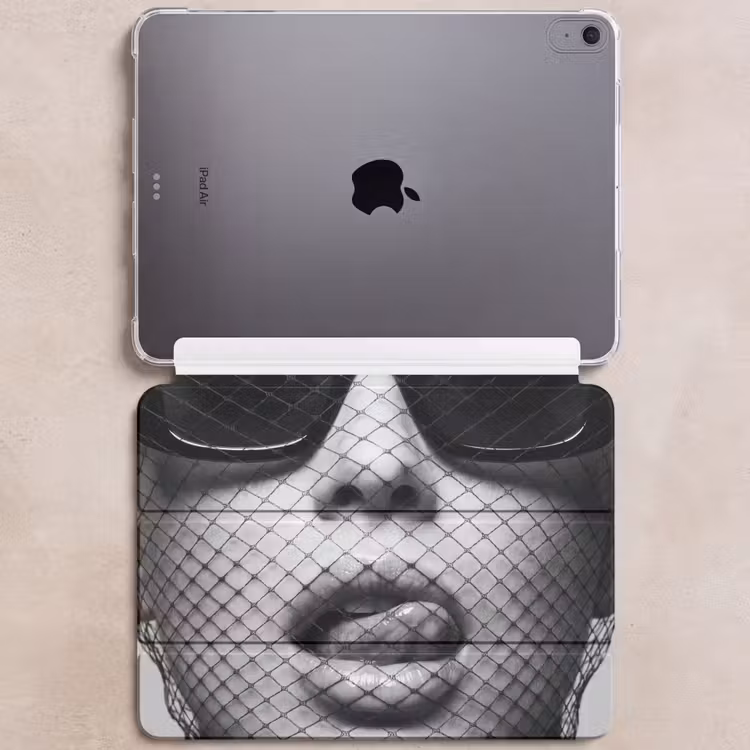 iPad hoes - Vrouw - Net - Mysterieus - Zwart - Wit — 6