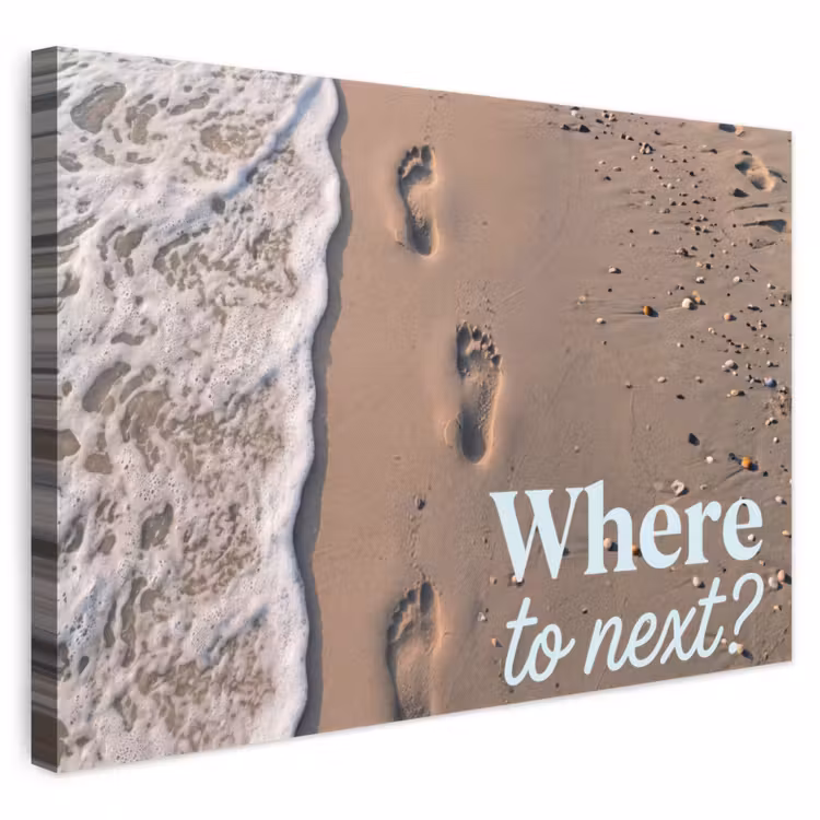 Canvas schilderij - Where to next - Strand - Voetstappen — 1
