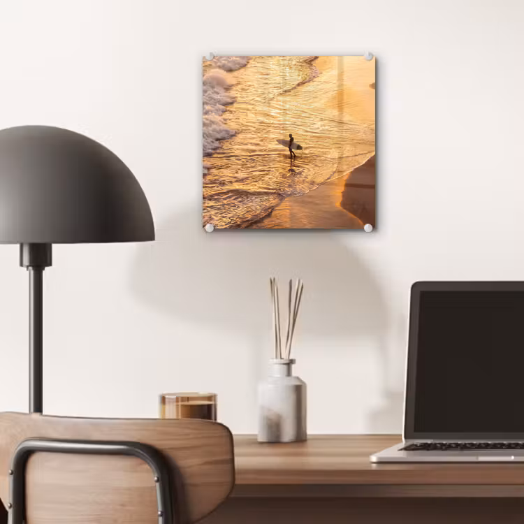 Glas schilderij - Surfer - Strand - Zonsondergang - Oceaan - Goud — 7