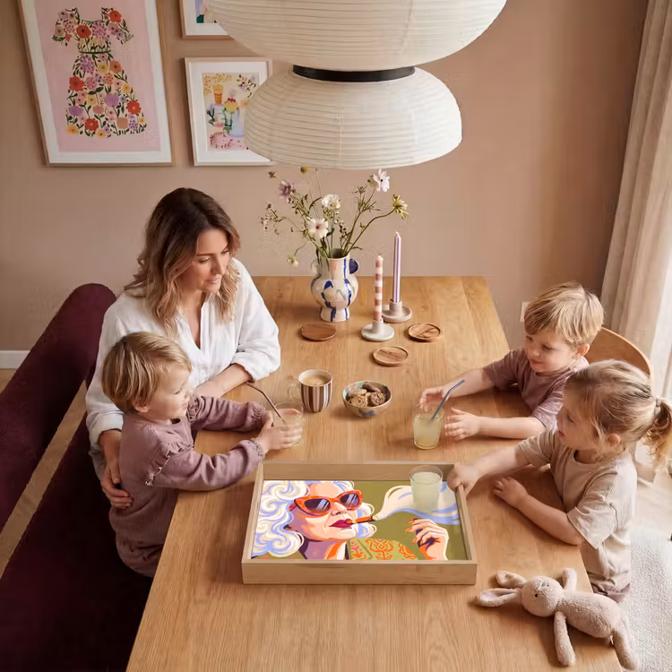 Dienblad - Vrouw - Zonnebril - Portret - Modern - Kleurrijk — 7