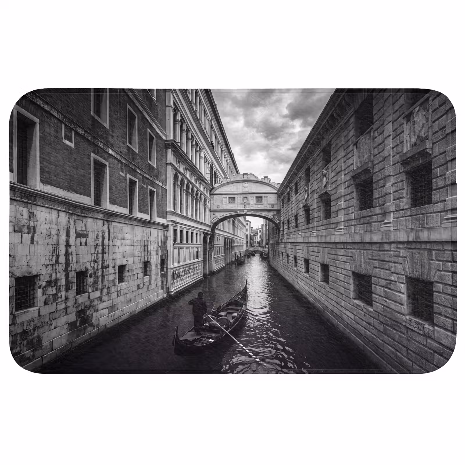 Wc Mat - Boot - Waterweg - Stad - Zwart-wit - Architectuur — 1