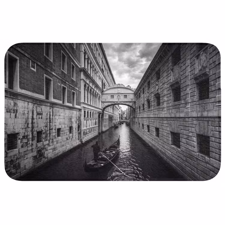 Wc Mat - Boot - Waterweg - Stad - Zwart-wit - Architectuur — 1