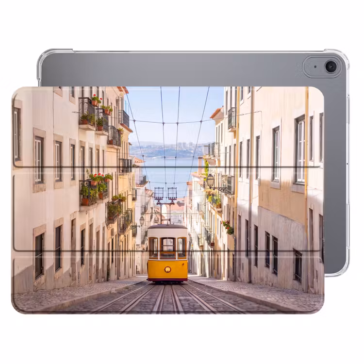 iPad hoes - Tram - Straat - Stad - Architectuur - Geel — 1
