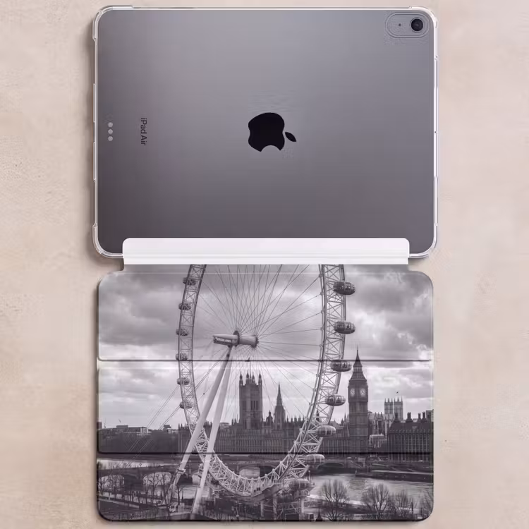iPad hoes - Reuzenrad - Klokkentoren - Architectuur - Zwart-wit - Stad — 6