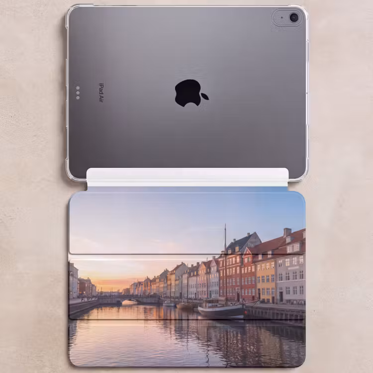 iPad hoes - Stad - Gracht - Zonsondergang - Klassiek - Kleurrijk — 6